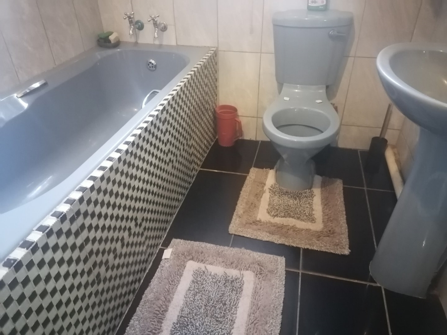 3 Bedroom Property for Sale in Grasslands Free State
